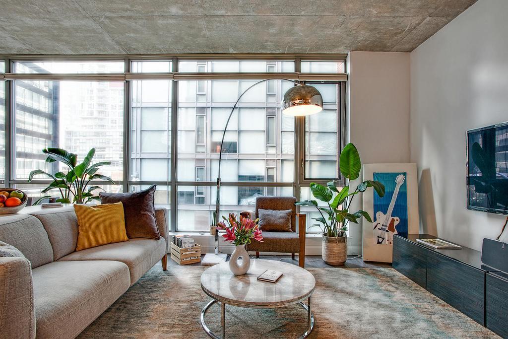 Spacious Corner Apartment Downtown Toronto Exterior foto